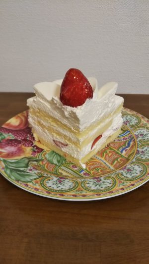 フレーズ・ド・ヴィタメール なめらかにとろけるクリーム　いちごのデコレーションケーキ
